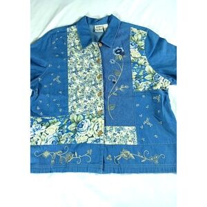 vintage koret crop top blue floral denim embroidered floral wooden button womens